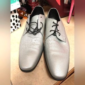 Men's shoes